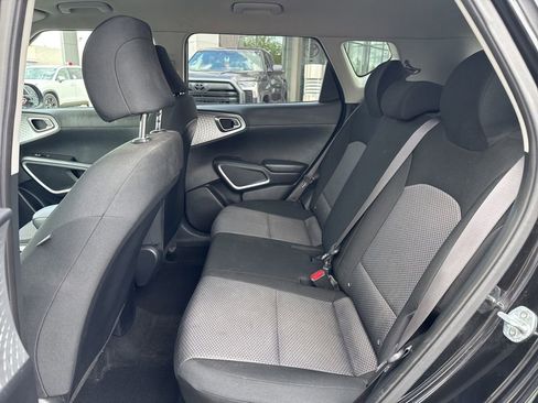 Used 2020 Kia Soul LX FWD image 13