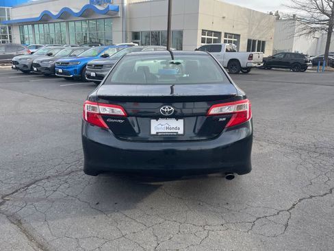 Used 2014 Toyota Camry L image 7
