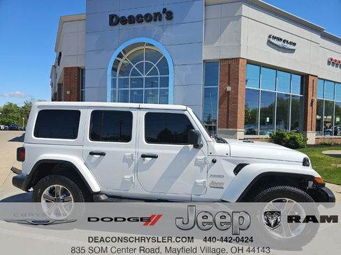 Certified 2022 Jeep Wrangler Unlimited Sahara AWD/4WD image 1