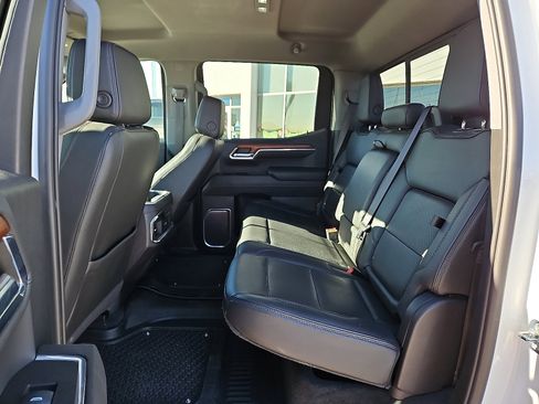 Used 2022 GMC Sierra 1500 Denali image 8