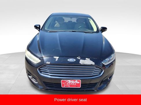 Used 2016 Ford Fusion SE w/ Equipment Group 202A image 9