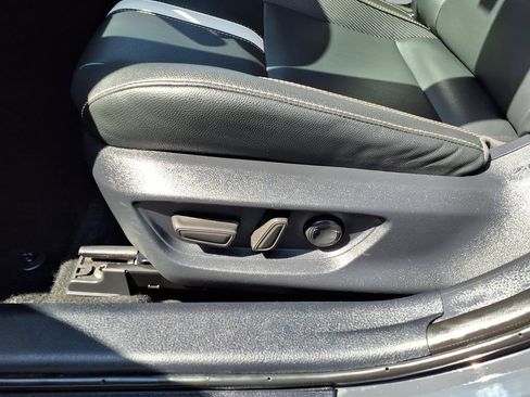 Used 2025 Toyota Camry SE FWD image 21