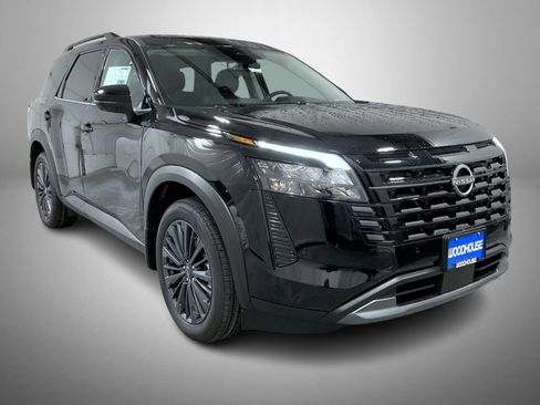 New 2026 Nissan Pathfinder SL AWD/4WD image 3