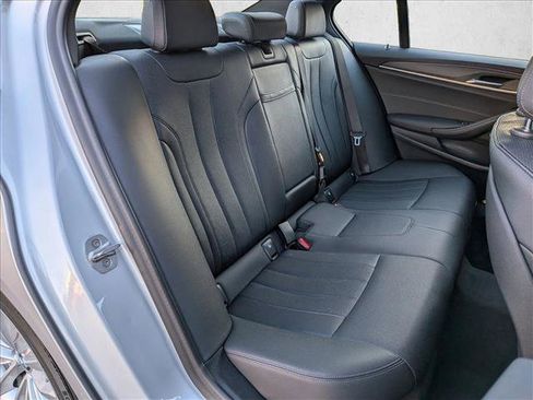 Used 2021 BMW 530i image 20