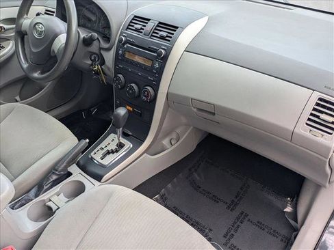 Used 2010 Toyota Corolla LE image 20