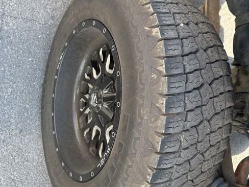 Used 2019 Ford F150 XLT w/ Equipment Group 302A Luxury image 5