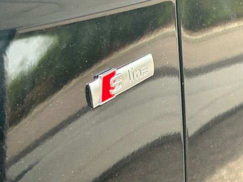 Used 2024 Audi Q5 e Premium Plus w/ Premium Plus Package image 21