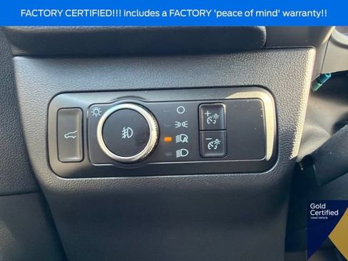 Used 2025 Ford Escape Platinum AWD/4WD image 28