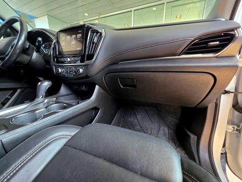 Used 2019 Chevrolet Traverse Premier w/ Redline Edition AWD/4WD image 72