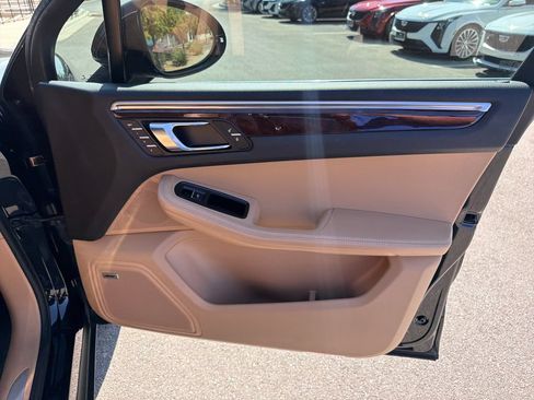 Used 2017 Porsche Macan S AWD/4WD image 38