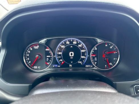 Used 2023 GMC Acadia SLT w/ Elevation Edition FWD image 16