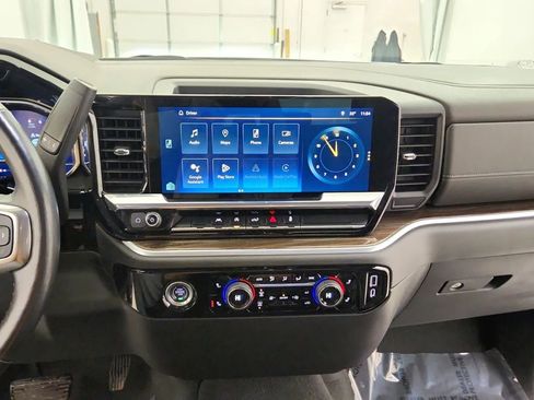 Used 2022 Chevrolet Silverado 1500 LT image 30