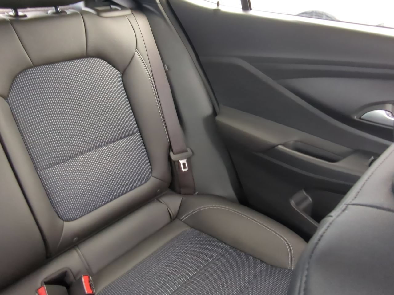 New 2026 Buick Envista Sport Touring w/ Convenience I Package FWD image 11