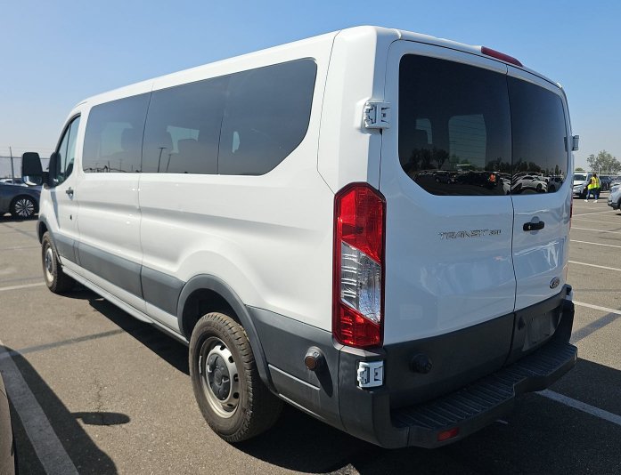 Used 2018 Ford Transit 350 XL RWD image 3