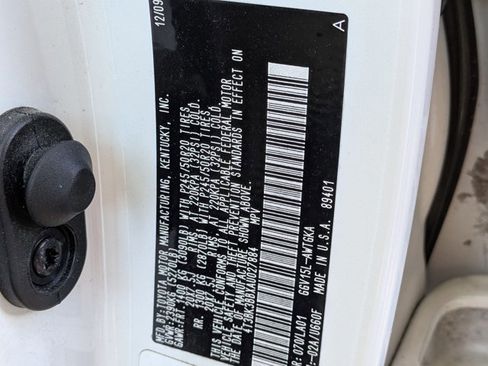 Used 2010 Toyota Venza AWD image 19