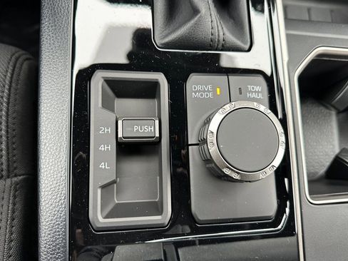 New 2026 Toyota Tundra SR5 AWD/4WD image 33
