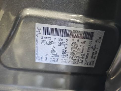 Used 2023 Nissan Rogue SV FWD image 29