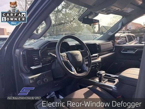 Used 2024 Chevrolet Silverado 1500 LT Trail Boss w/ Convenience Package II AWD/4WD image 28