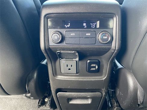 Used 2018 GMC Acadia SLT image 14