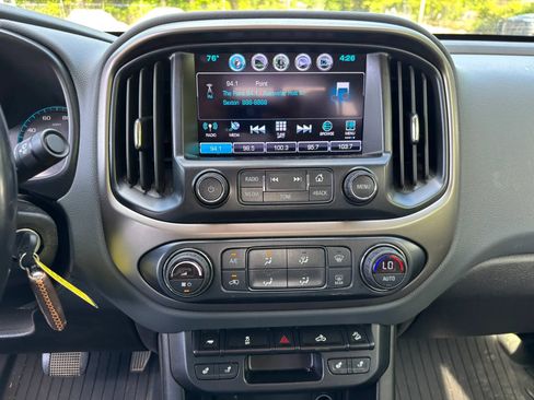 Used 2018 Chevrolet Colorado Z71 AWD/4WD image 20