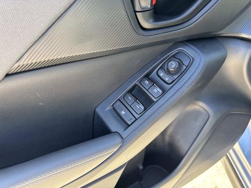 Certified 2025 Subaru Crosstrek 2.0i Premium w/ Crosstrek Mirror Package image 17