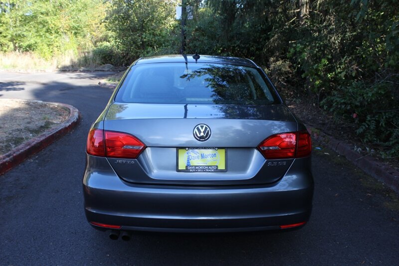 Used 2012 Volkswagen Jetta SE FWD image 8