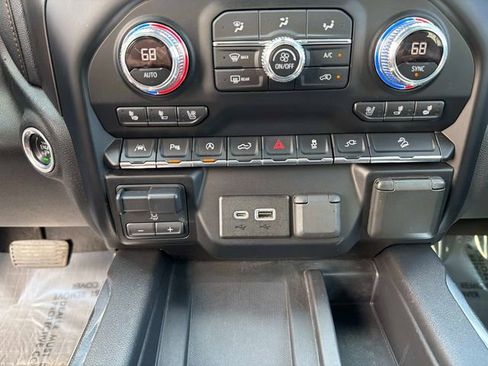 Used 2019 GMC Sierra 1500 AT4 w/ AT4 Premium Package image 24