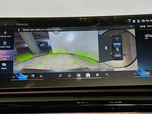 New 2026 BMW i5 eDrive40 w/ M Sport Package image 14