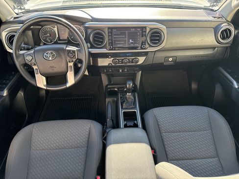 Used 2022 Toyota Tacoma SR5 image 14