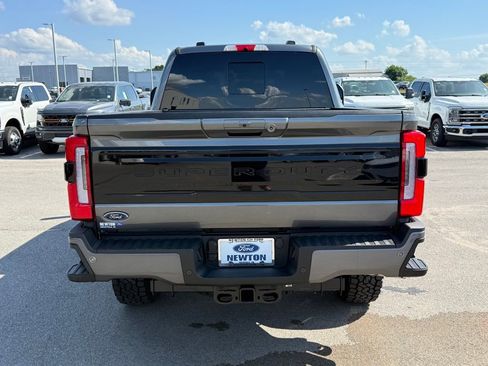 Used 2026 Ford F250 Platinum w/ Tremor Off-Road Package AWD/4WD image 37