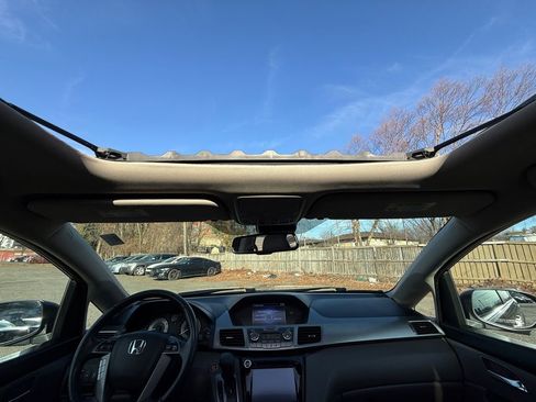 Used 2016 Honda Odyssey EX-L image 25