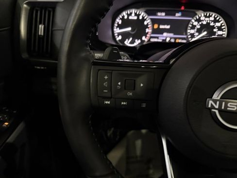 Certified 2024 Nissan Pathfinder SL w/ SL Premium Package image 16