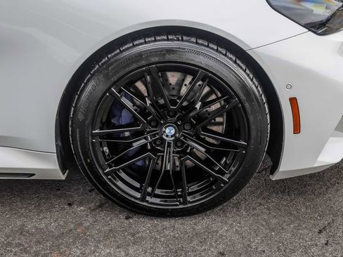Used 2025 BMW M5 w/ Carbon Package image 6