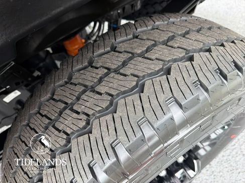 New 2026 Ford F250 Lariat w/ Black Appearance Package AWD/4WD image 29