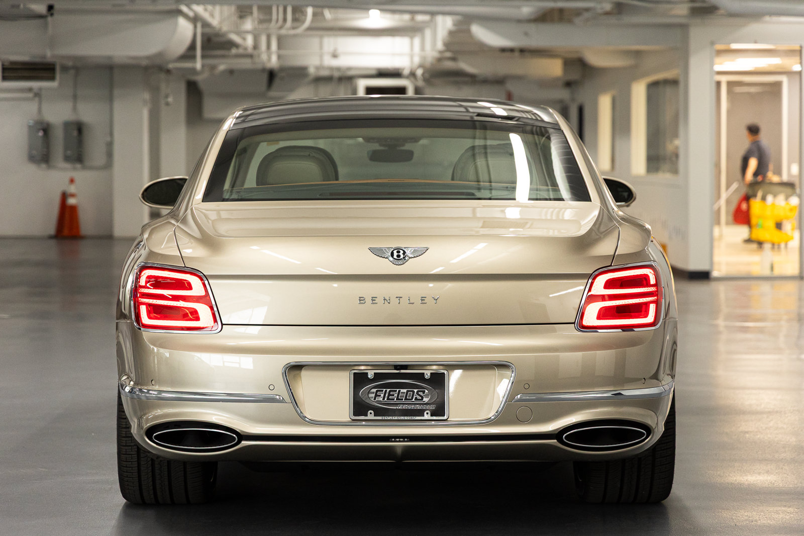 Used 2026 Bentley Flying Spur V8 AWD/4WD image 4