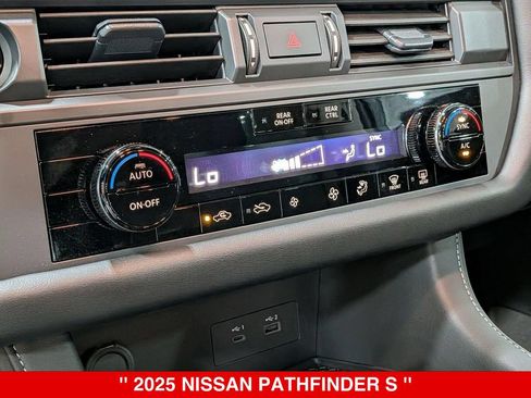 Certified 2025 Nissan Pathfinder S AWD/4WD image 22