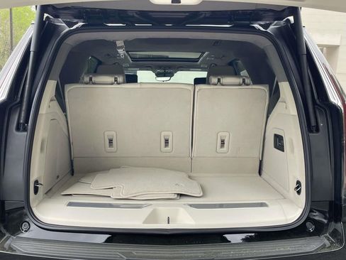 New 2026 Cadillac Escalade Platinum Sport w/ LPO, ONYX Package image 10