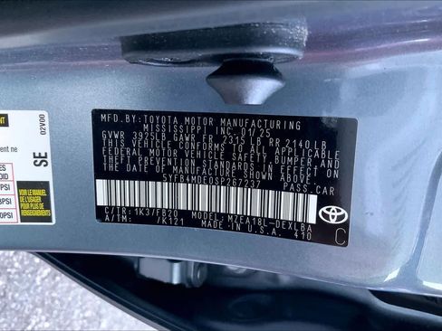 Used 2025 Toyota Corolla LE FWD image 29