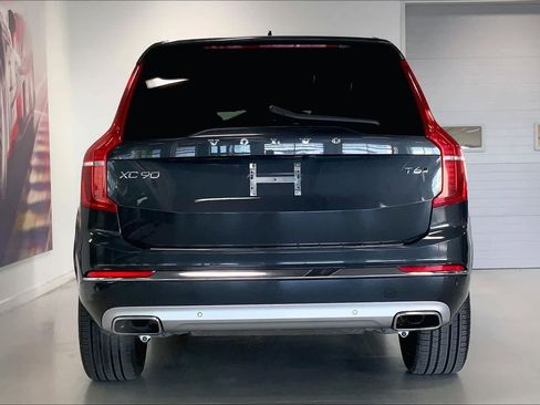 Used 2021 Volvo XC90 T6 Inscription w/ Climate Package image 5