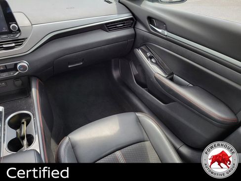 Used 2024 Nissan Altima 2.5 SR FWD image 20