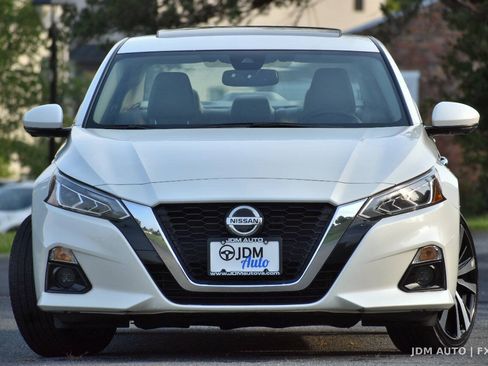 Used 2021 Nissan Altima 2.5 Platinum AWD/4WD image 3