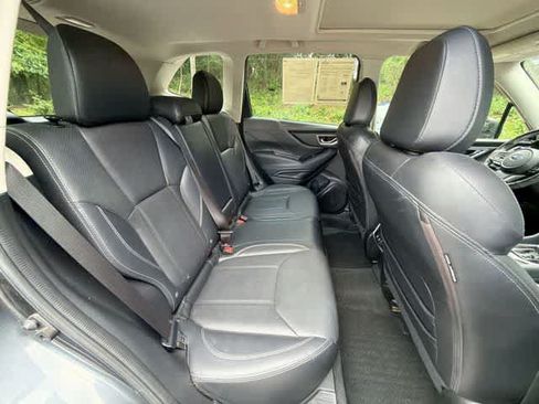 Used 2019 Subaru Forester Limited AWD/4WD image 25