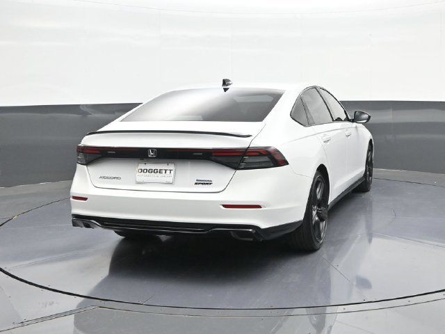 Used 2023 Honda Accord Sport image 11