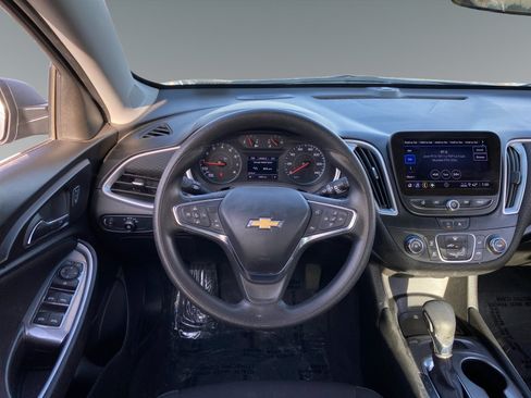 Used 2024 Chevrolet Malibu LS FWD image 12
