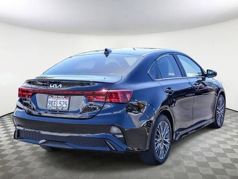 Certified 2024 Kia Forte GT-Line FWD image 6