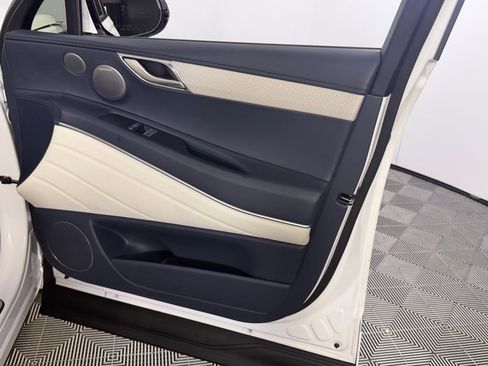 Used 2025 Genesis GV80 3.5T Prestige image 35