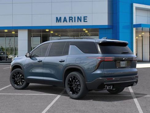 New 2026 Chevrolet Traverse LT image 3