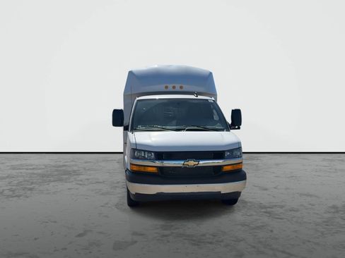 New 2024 Chevrolet Express 3500 w/ Power Convenience Package image 3