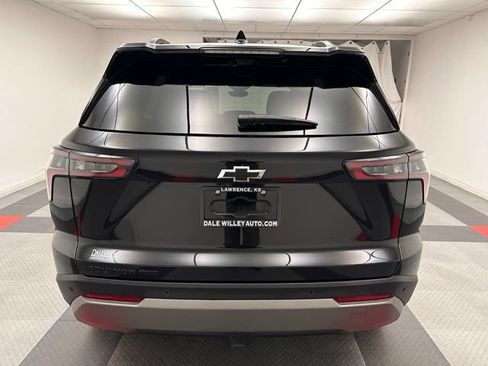 Used 2025 Chevrolet Equinox LT w/ Convenience Package II AWD/4WD image 5