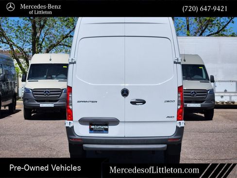 Used 2025 Mercedes-Benz Sprinter 2500 image 6